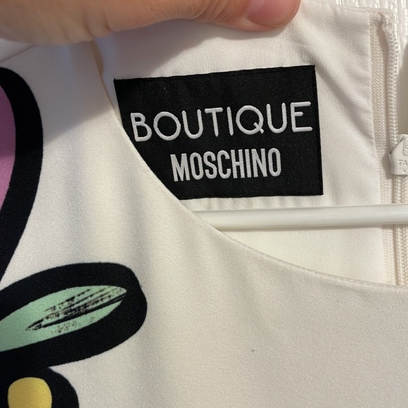 COPY - Boutique Moschino shift dress - Picture 2 of 4